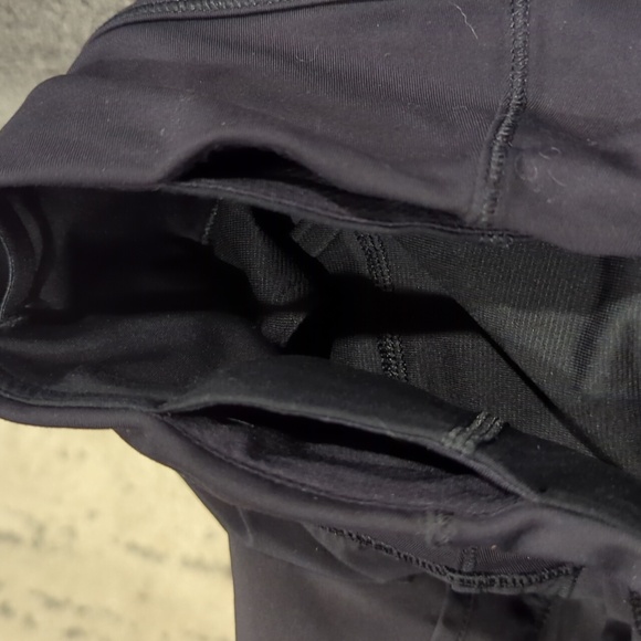 Lululemon Run Times Short II *4"Black reflective zipper - Picture 11 of 12
